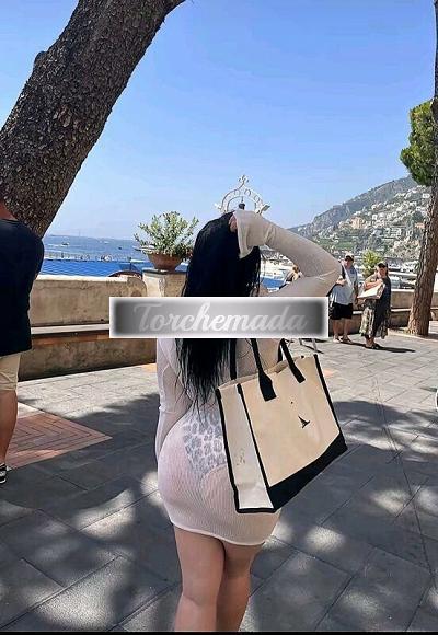 Girl Felina Coinvolgente  Napoli