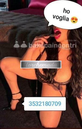 Girl Felina Esibizionista  Caserta