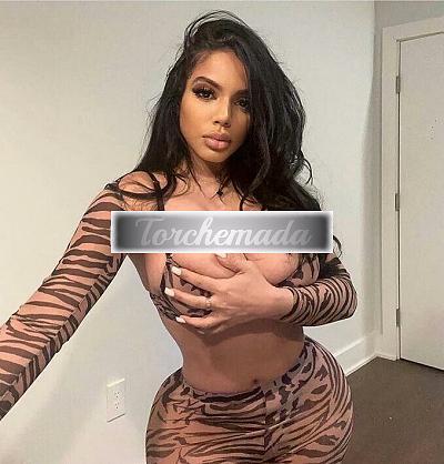 Girl Strepitosa Femmina  Napoli