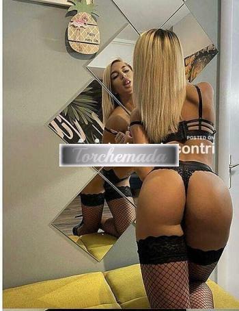 Girl Esplosiva Femmina  Lecce