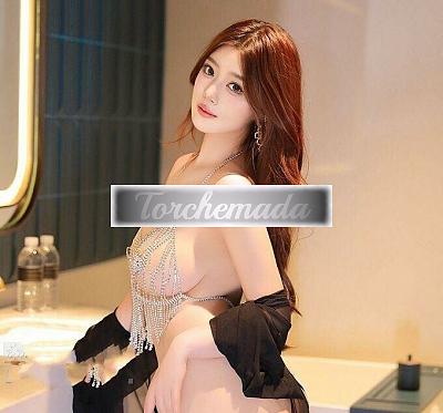 Girl Bella maialina orientale  Torino