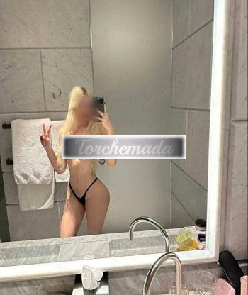 Girl Sexy Esibizionista  Cuneo