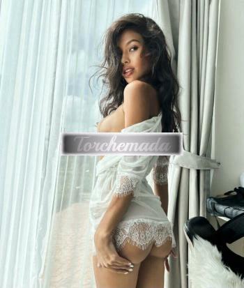 Girl Felina Maestra  Catania