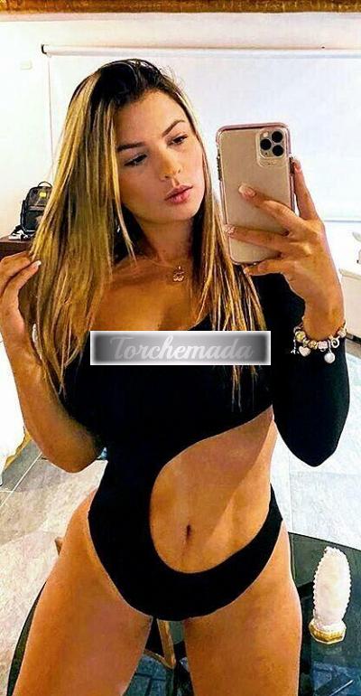 Girl Felina Amabile  Napoli