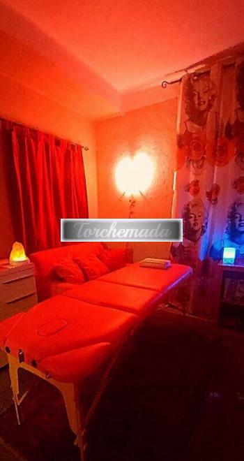 Girl Mani morbide  Aosta