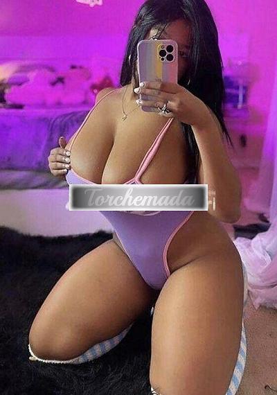 Girl Sono calda e piena di curve  Arezzo