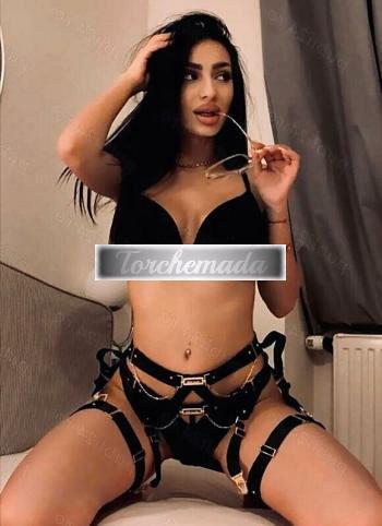 Girl Spettacolare Ragazza  Brindisi