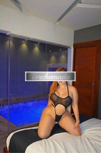 Girl Vittoria  L'Aquila