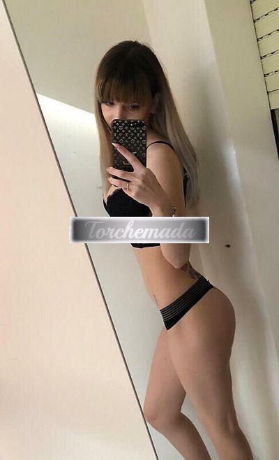 Girl Bellissima Femmina  Trento