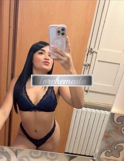 Girl Felina Esibizionista  Latina