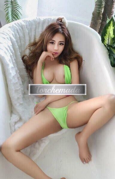 Girl Porcellina Orientale Autentica  Modena