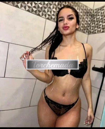 Girl Anche pioggia dorata  Lodi