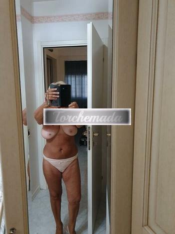 Girl Strepitosa Femmina  Ancona