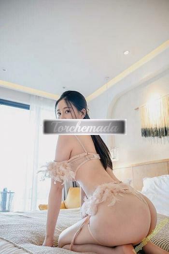 Girl Orientale dalla figa larga  Terni