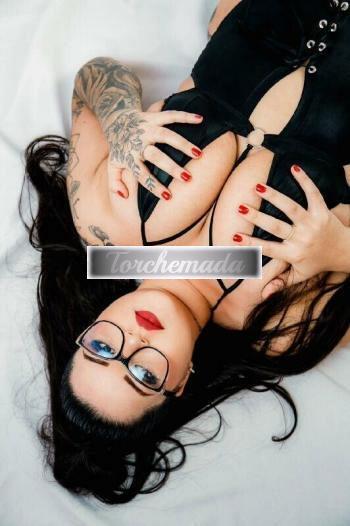 Girl Chanel  Savona