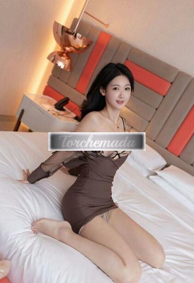 Girl Spettacolare asiatica  Lodi