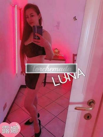 Girl La troia orientale che cerchi sono io  Genova