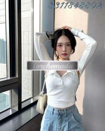 Girl Troietta vogliosa con gli occhi a mandorla  Lecco