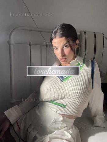 Girl Esplosiva Femmina  Rieti