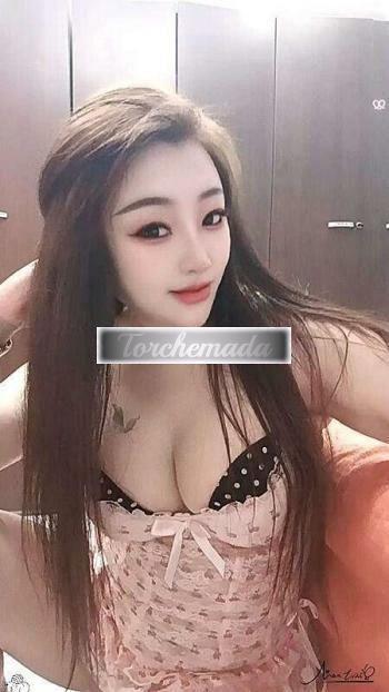 Girl Ragazza giovane  Piacenza