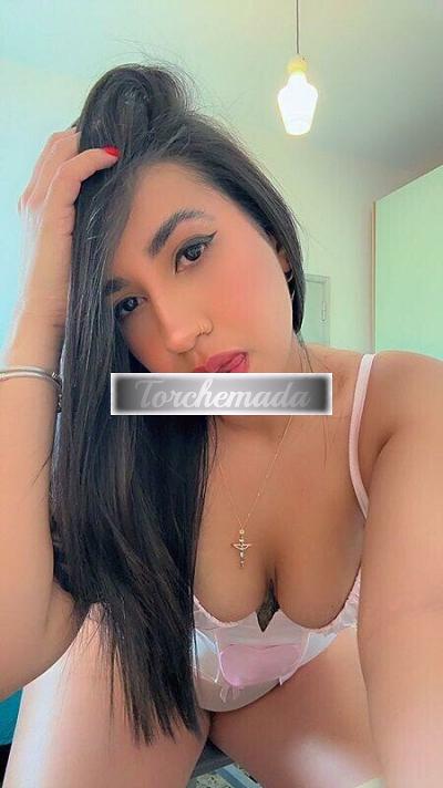 Girl Felina Girl  Ravenna