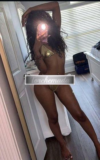 Girl Zoe  Lucca