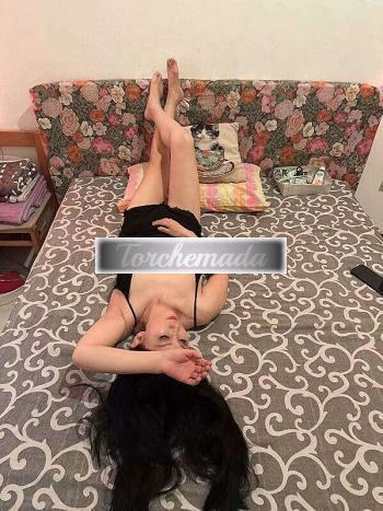 Girl Schiavetta cinese  Cremona