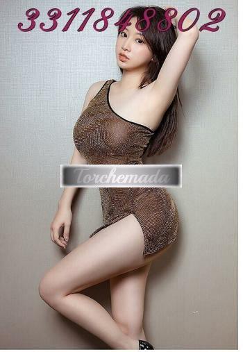 Girl Troietta vogliosa con gli occhi a mandorla  Lecco