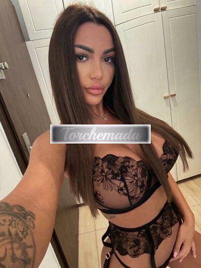 Girl Strepitosa Femmina  Brescia