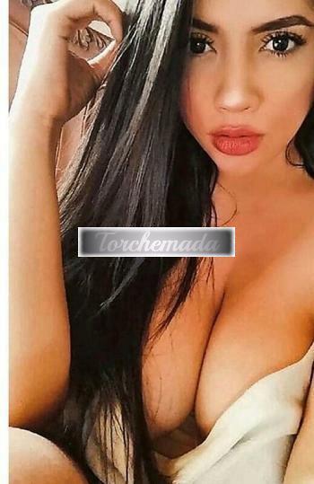 Girl Strepitosa Ragazza  Brindisi