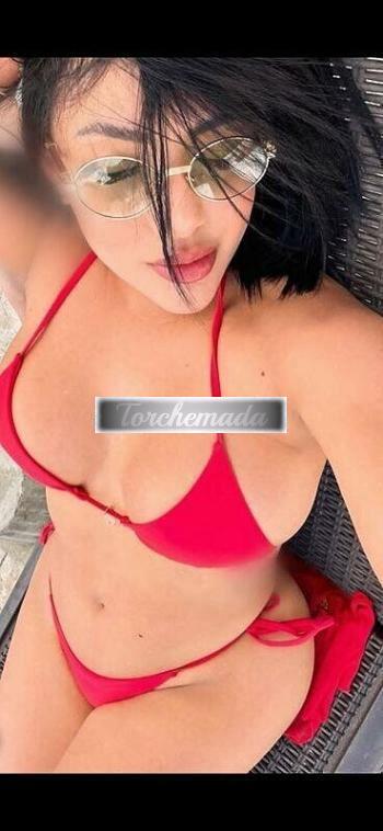 Girl Strepitosa Femmina  Catania