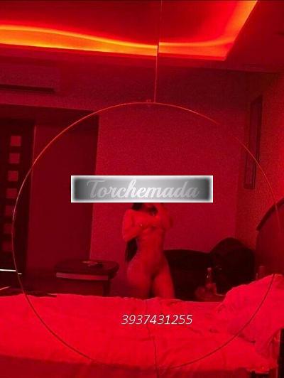 Girl Felina Sirena  Pisa