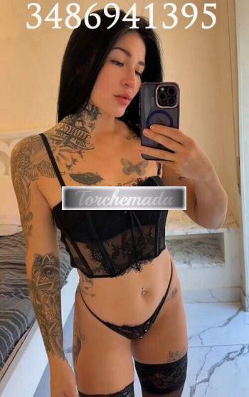 Girl Felina Modella  Crotone