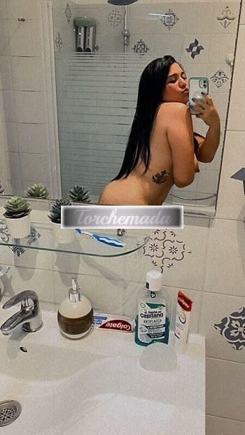 Girl Strepitosa Femmina  Napoli