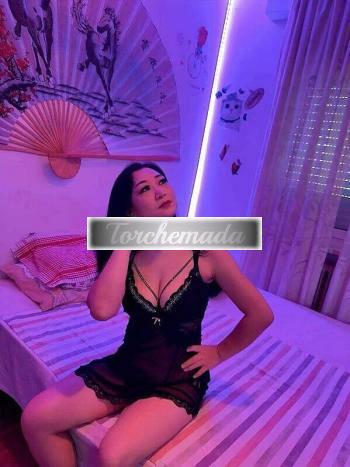 Girl Vieni a rilassarti con noi  Novara
