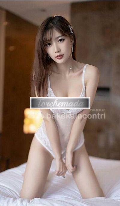 Girl Calda Attrice  Bari