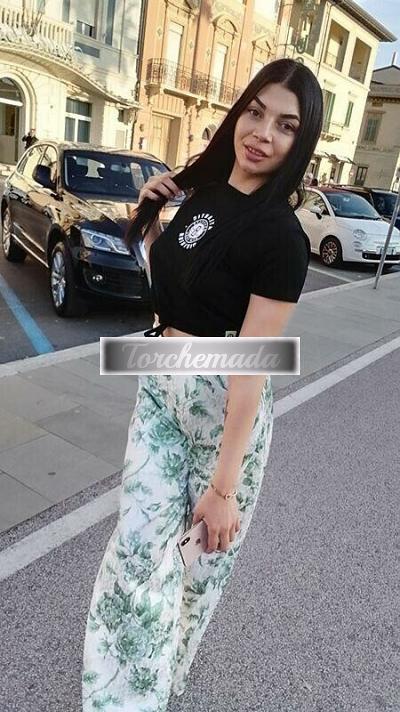 Girl Bellezza e passione per te  Lucca