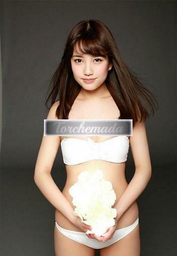 Girl Felina Coinvolgente  Como