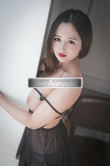 Girl Calda Attrice  Bari