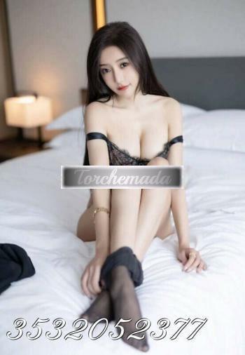 Girl Sensuale orientale  Siena