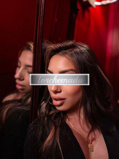 Girl Felina Maestra  Milano