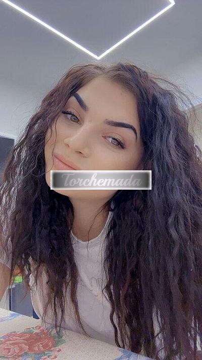 Girl Bellezza e passione per te  Lucca