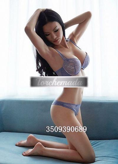 Girl Ragazza asiatica novità  Siena