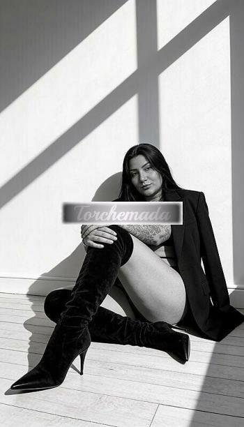 Girl Bellissima Bambola  Milano
