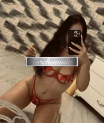 Girl Figa stretta e tette naturali  Roma
