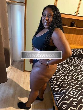 Girl Felina Coinvolgente  Udine