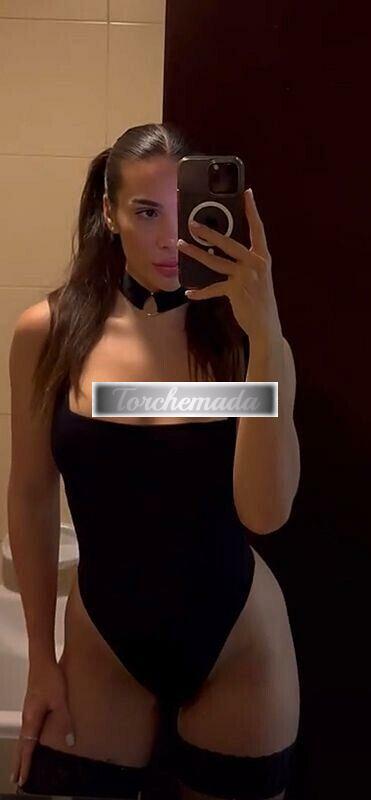 Girl Felina Studentessa  Torino