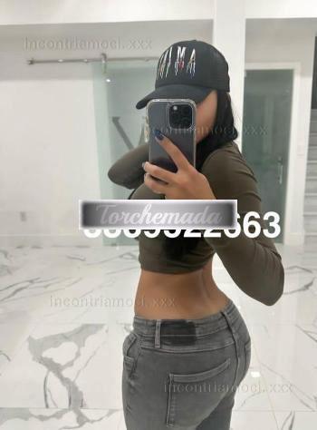 Girl Bellissima Coinvolgente  Trieste