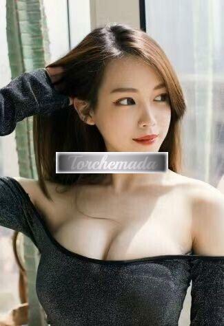 Girl Ragazza orientale porcellona  Macerata