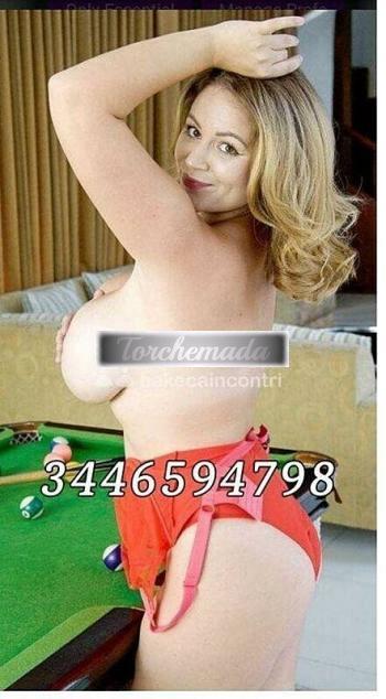 Girl Calda Esibizionista  Rimini